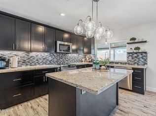 17045 N 37th Ave, Glendale, AZ 85308