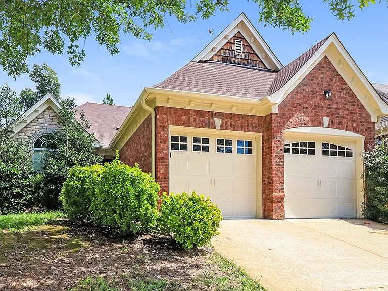 4930 Indian Walk Ln — Photo 1