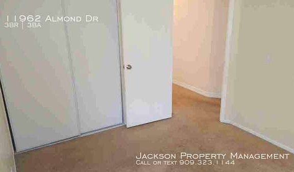 5th image of 11962 Almond Dr