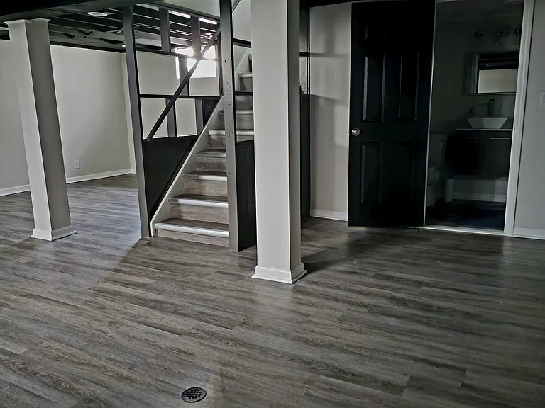 8227 Parkland — Photo 11