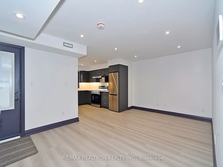 230 Boon Ave #4 — Photo 3
