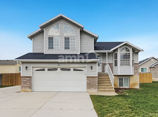 126 S 1600 W, West Pt, UT 84015