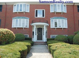 383 Evergreen St APT 4, Pawtucket, RI 02861