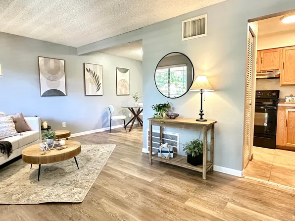1705 Heatheridge Rd #B-205, Fort Collins, CO 80526