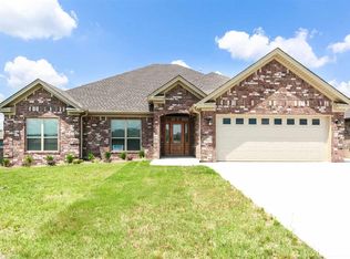 5612 Hummingbird Ln, Jacksonville, AR 72076