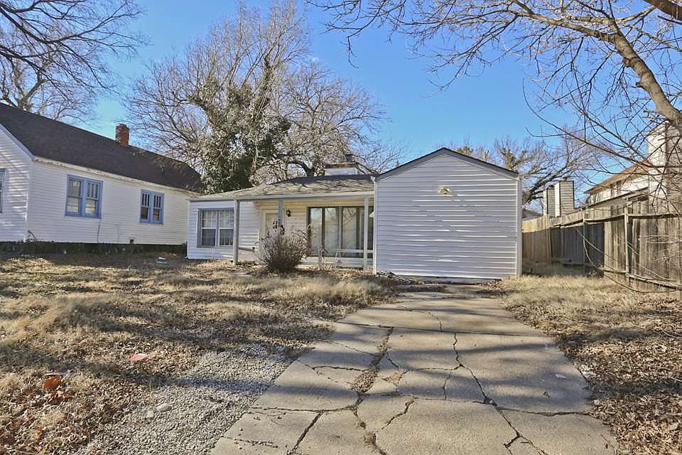 2nd image of 653 N Oliver Ave