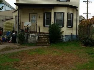 54 Tallman St, New Bedford, MA 02746