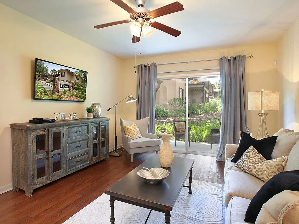 The Legacy Apartments — Photo 4