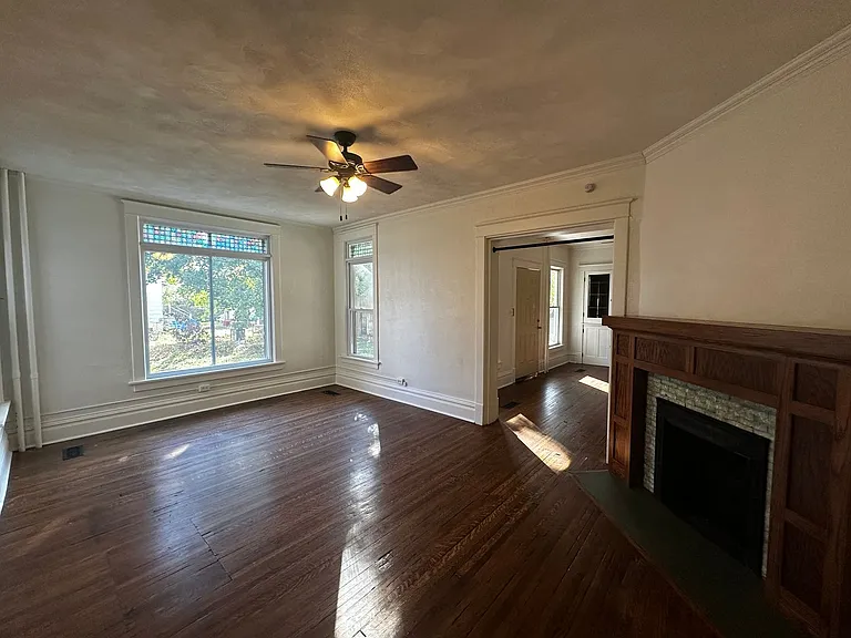 227 N Washington St — Photo 3