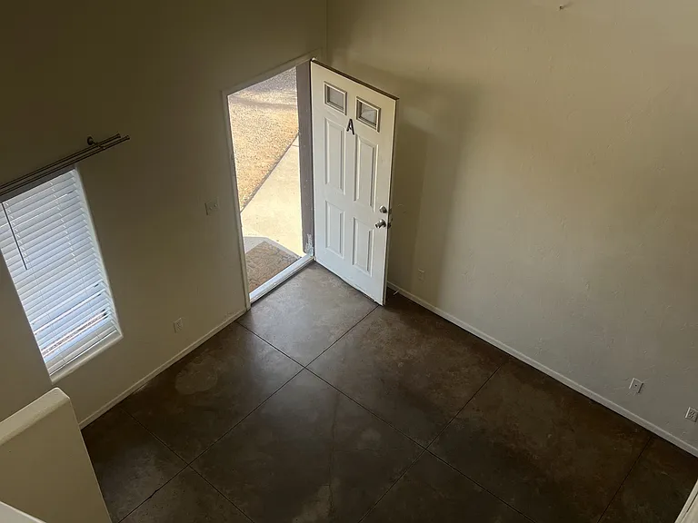 422 Avenida Oriol #A — Photo 10