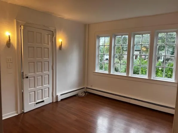 223 W Trenton Ave Floor 1, Morrisville, PA 19067