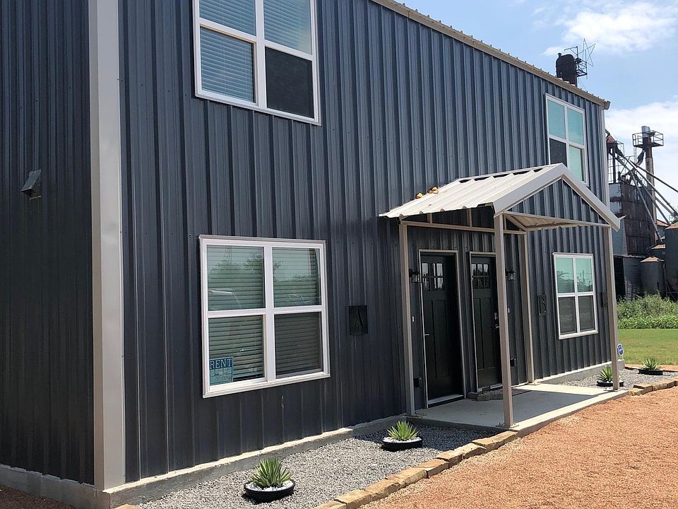 1st image of 300 W Railroad Ave Unit D