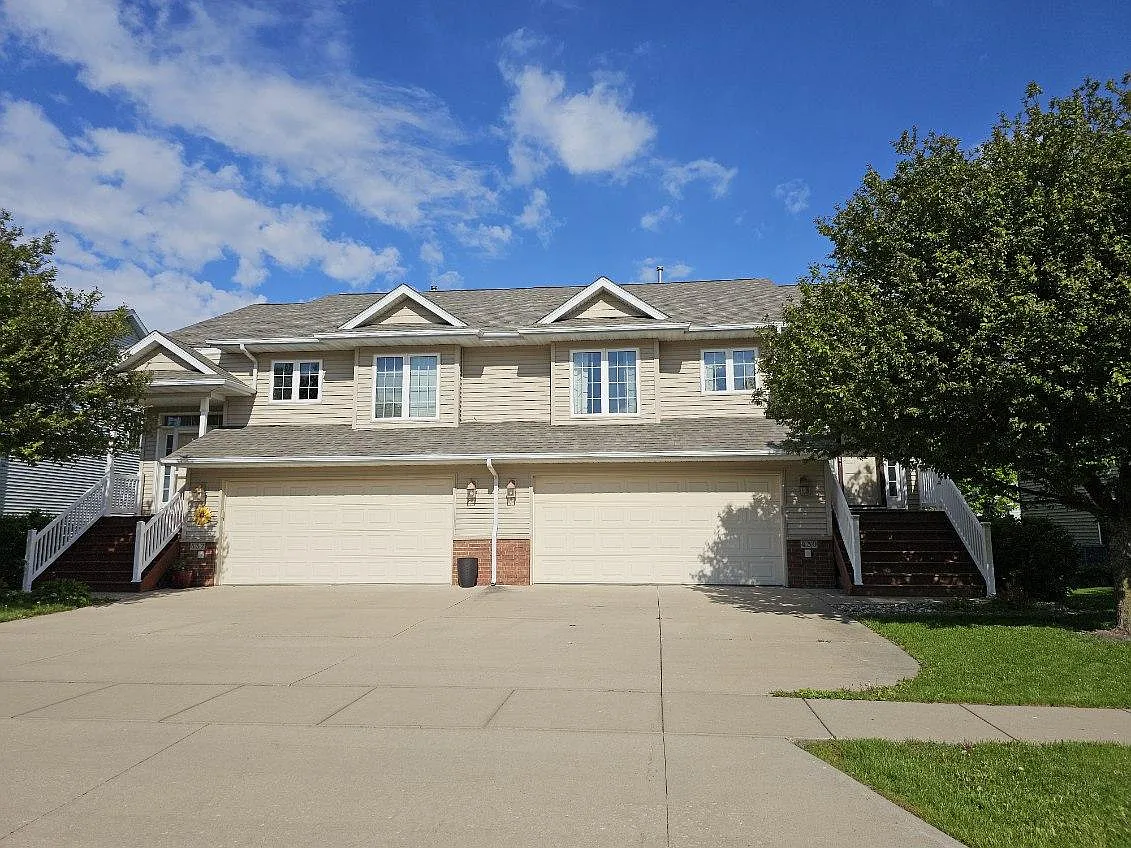 Building Photo - 430 N McKenzie Ln