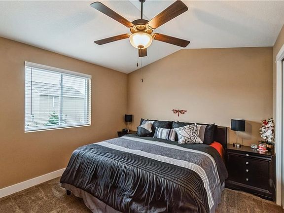 2nd image of 3312 Hawthorn Dr SW
