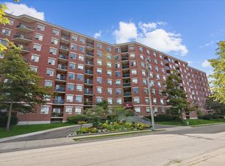 55 William St E, Waterloo, ON N2J 4Z1