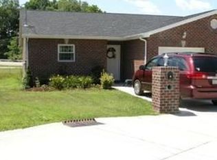 4 Twin Oaks Ln, Ripley, WV 25271