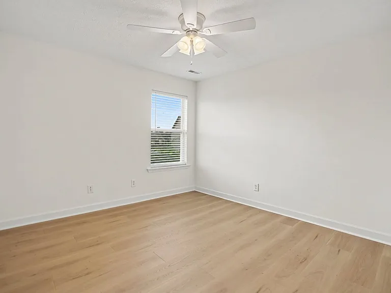 919 Tapoco Ct — Photo 10