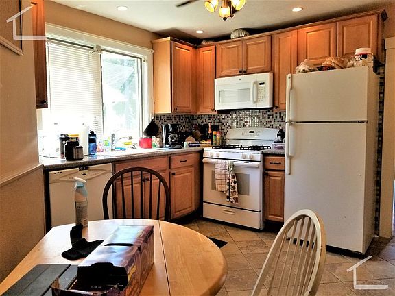 4th image of 38 Donnybrook Rd #41