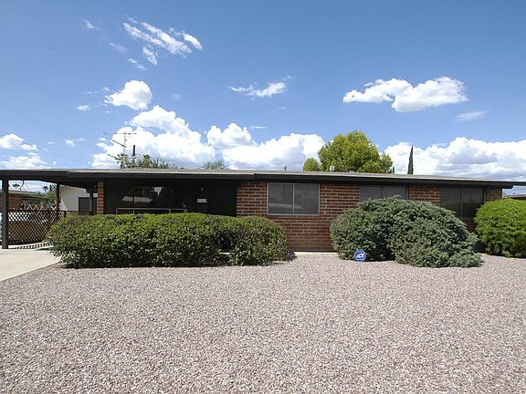 3rd image of 7911 E Malvern Pl