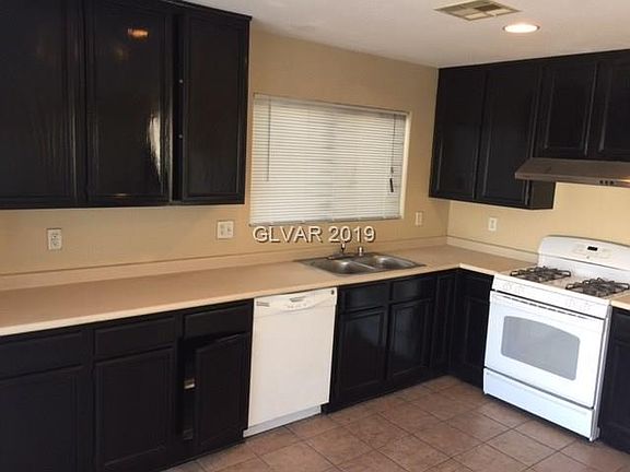 4th image of 5620 Briaton Ct