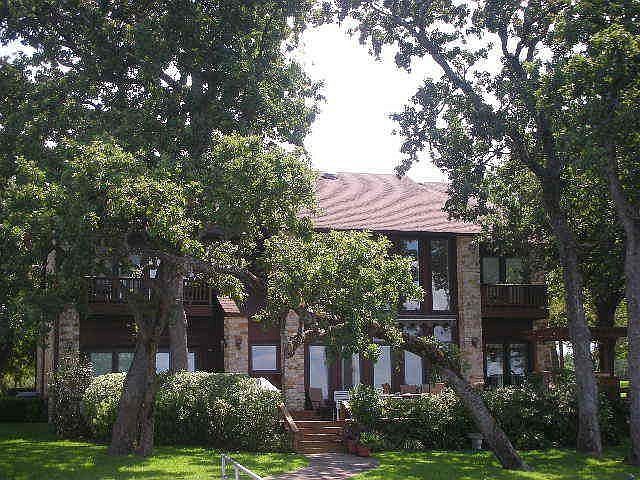 1st image of 229 High Point Dr