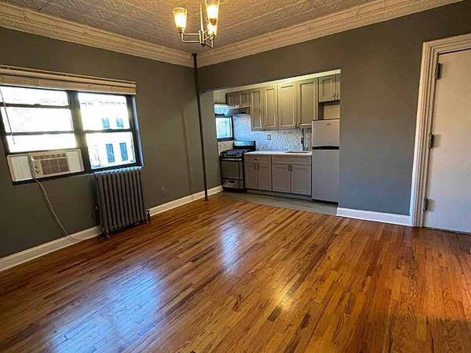 1st image of 374 7th St APT 5