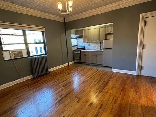 374 7th Street image 1 of 6