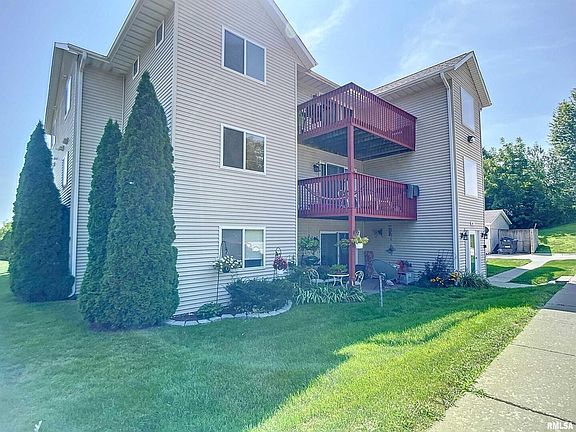 2nd image of 641 E 46th St APT 1A