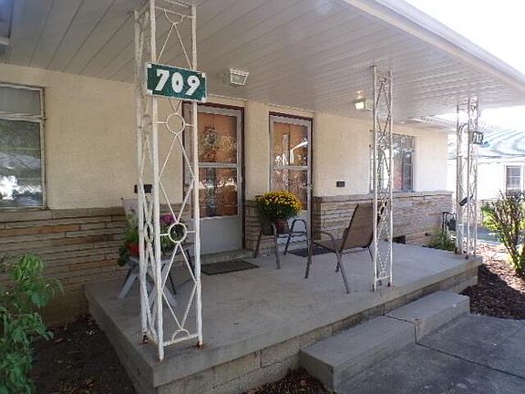 3rd image of 707 Village Dr #709