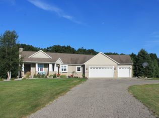 4656 Fillmore St, Jenison, MI 49428