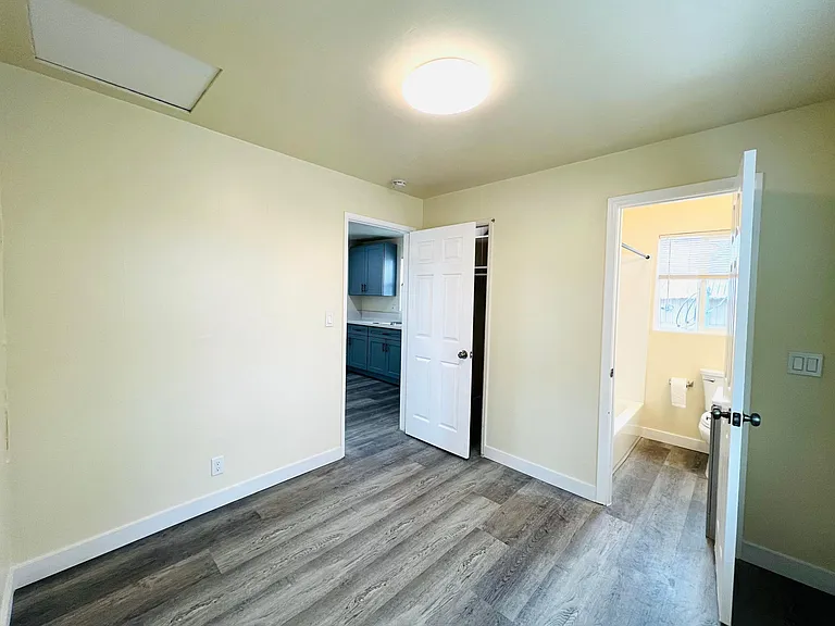 176 S 3rd Ave #B — Photo 14