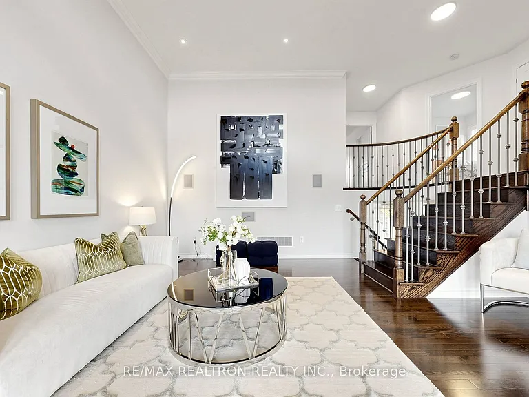 7 Military Ct — Photo 23