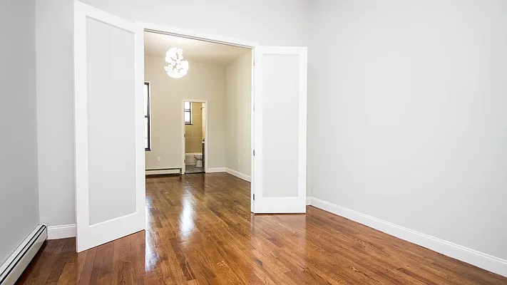 Rented by Compass | media 23