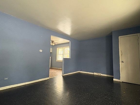 2nd image of 6818 S Winchester Ave