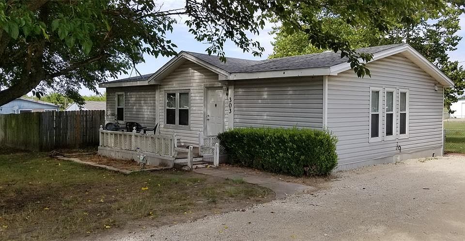 1st image of 303 Dusty Ln