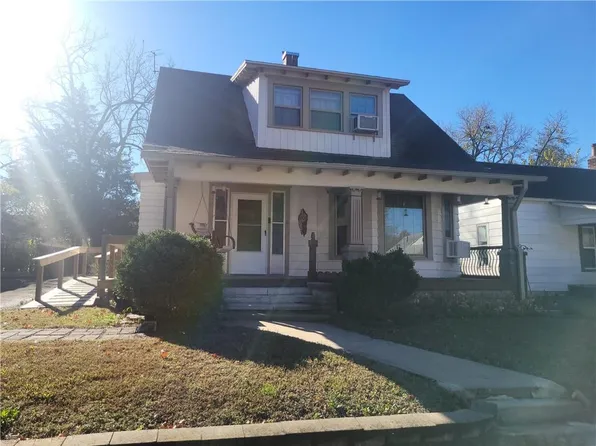 609 W 2nd St, Pittsburg, KS 66762