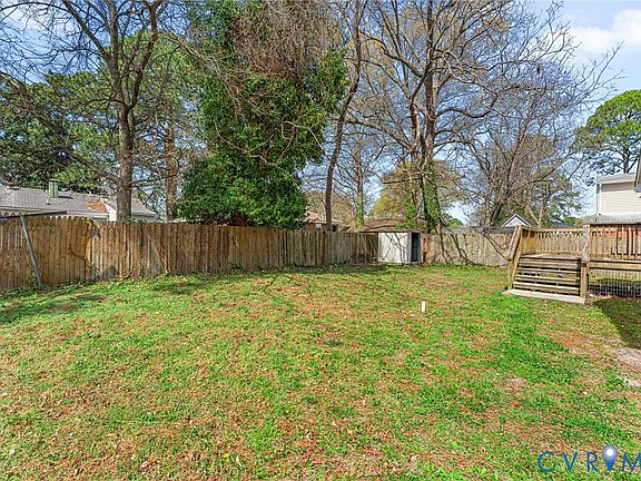 5th image of 2813 Keller Ave