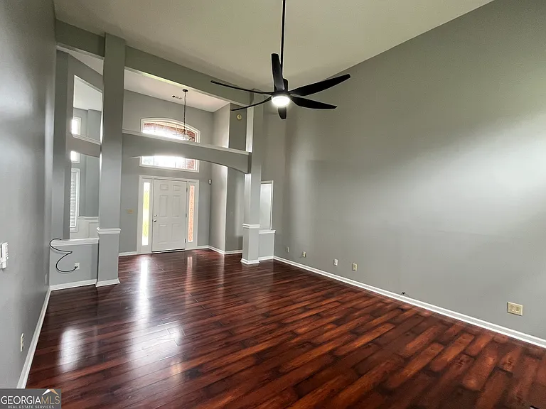 102 Myles Ln — Photo 12