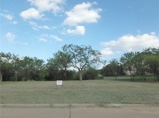 418 Breezeway Ct, Cedar Hill, TX 75104