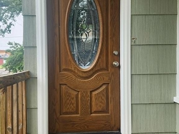4th image of 2818 Riordan St