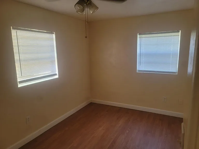 1133 Edith Ave — Photo 20
