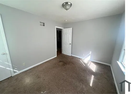 2 bed, 888 sqft, $1,050 — Photo 4