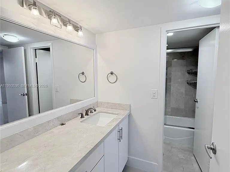 2333 Brickell Ave #1407 — Photo 20