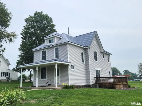 240 W High St, Mendon, IL 62351