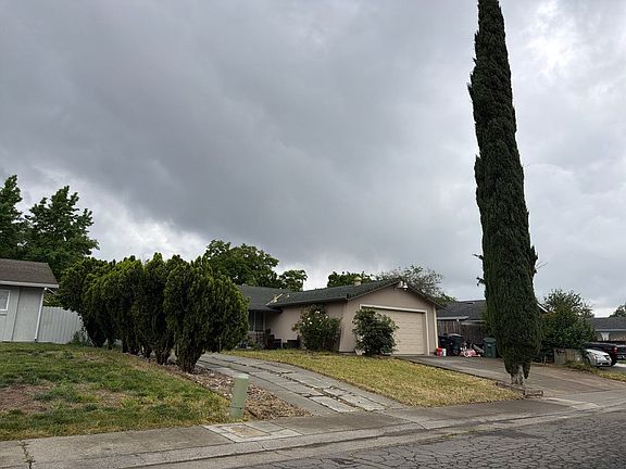 3rd image of 4160 Ernestine Way