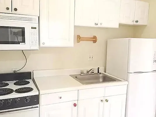 Rented by Oxford Property Group | media 23