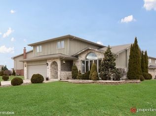 968 Dogwood Ct, Romeoville, IL 60446