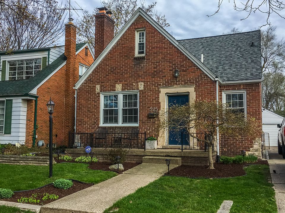 1st image of 525 E 6th St