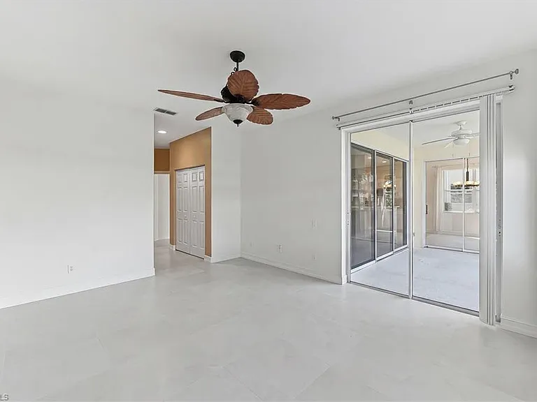 800 Carrick Bend Cir — Photo 12