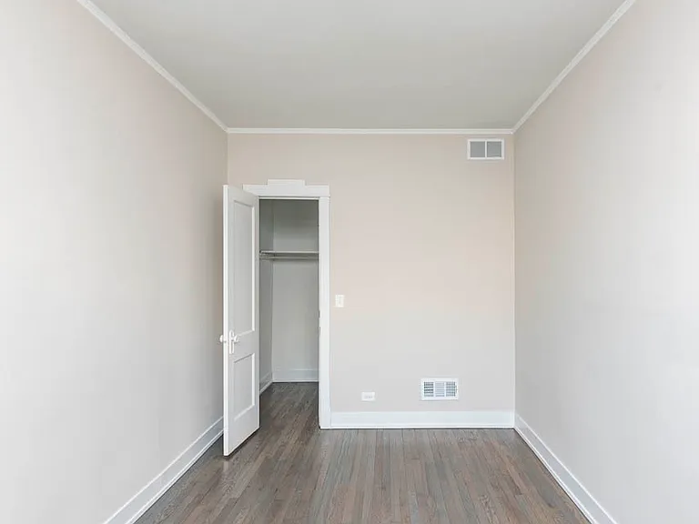 2640 N Milwaukee Ave #3 — Photo 9